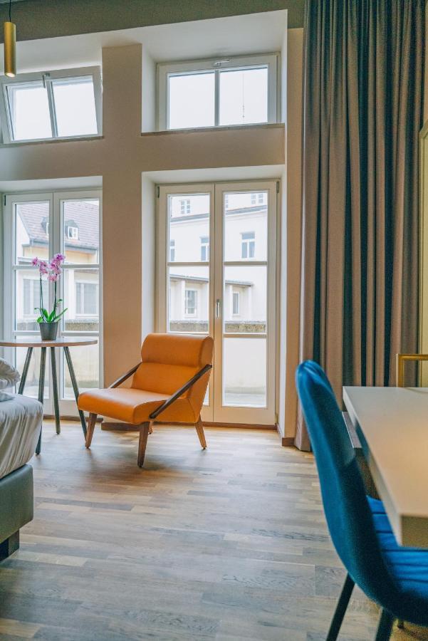 לנדשט Hotel Amalia - Boutique Hotel מראה חיצוני תמונה