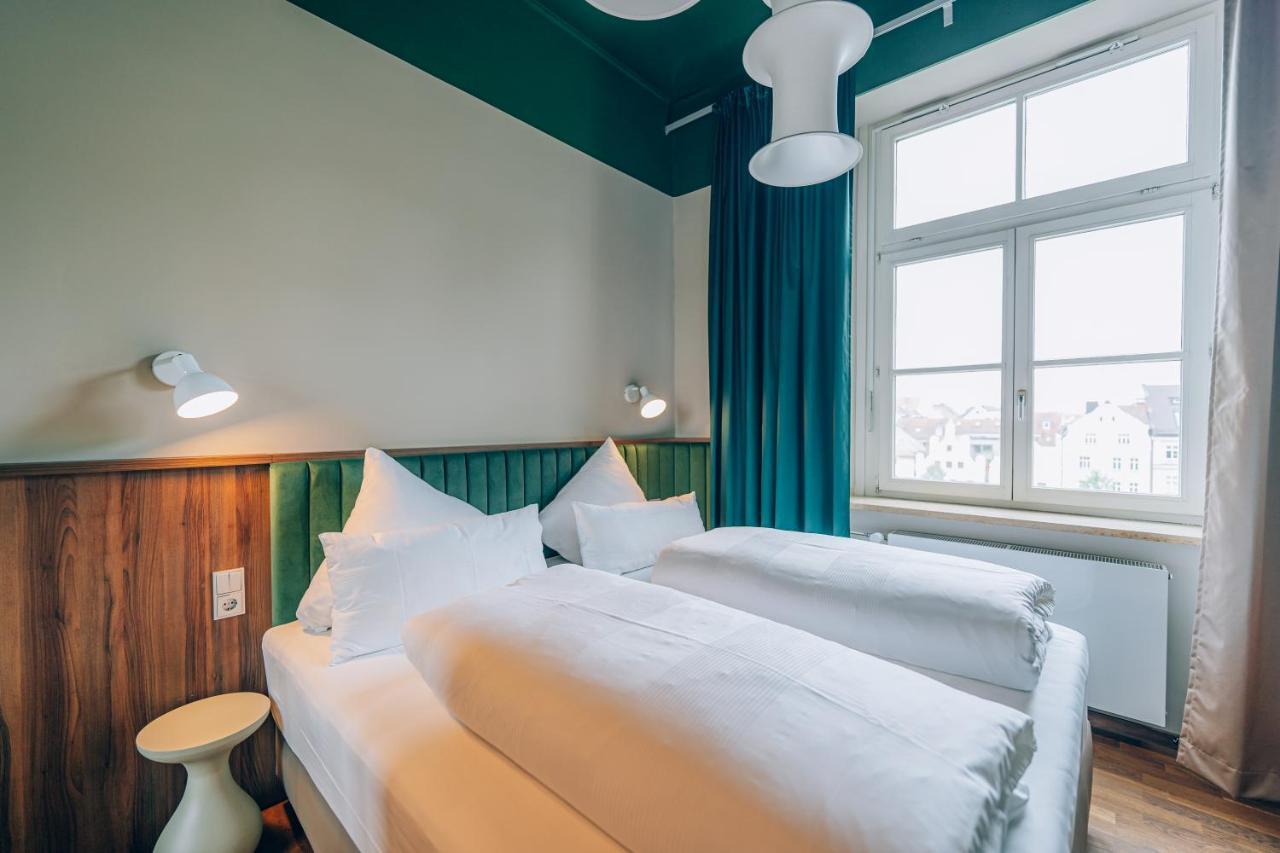 לנדשט Hotel Amalia - Boutique Hotel מראה חיצוני תמונה
