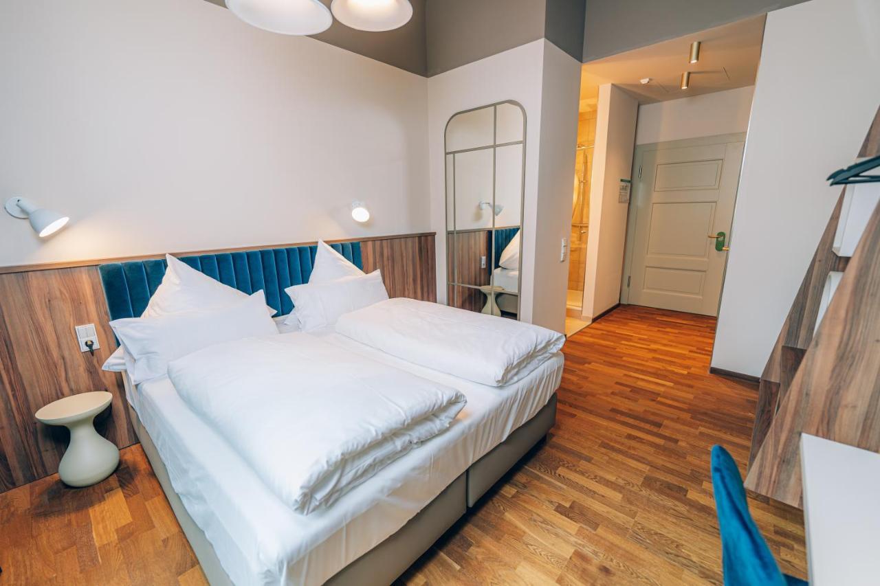 לנדשט Hotel Amalia - Boutique Hotel מראה חיצוני תמונה