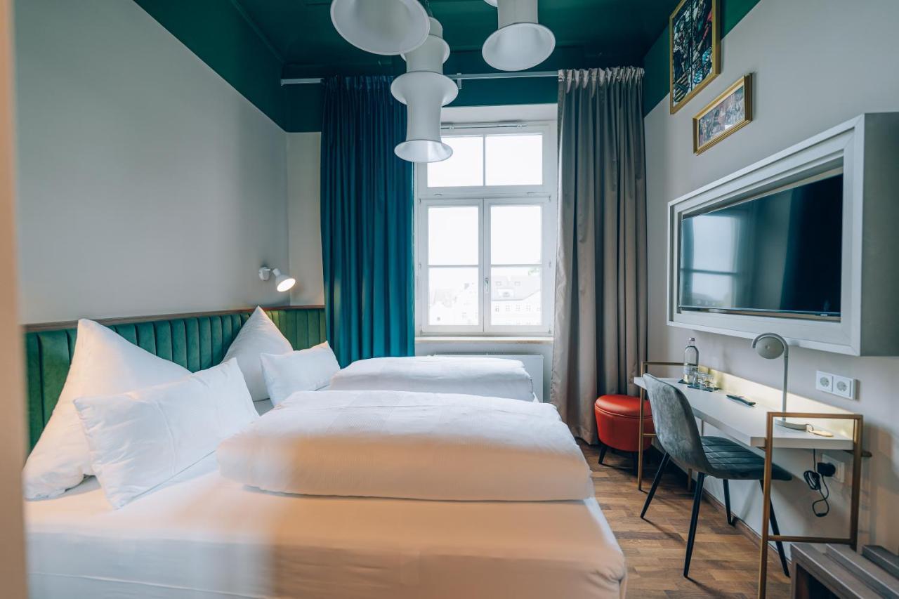 לנדשט Hotel Amalia - Boutique Hotel מראה חיצוני תמונה