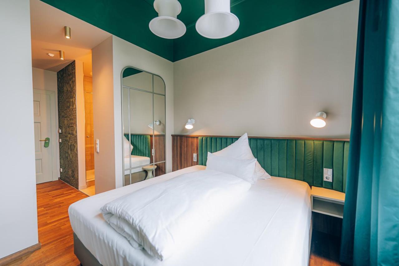 לנדשט Hotel Amalia - Boutique Hotel מראה חיצוני תמונה